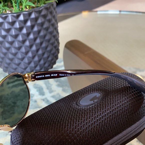 Costa Del Mar Sunglasses LIKE NEW!! - Picture 5 of 7